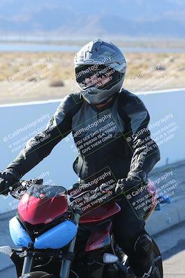 media/Dec-01-2025-Moto Forza (Mon) [[2daa91e15f]]/4-Around the Pits/